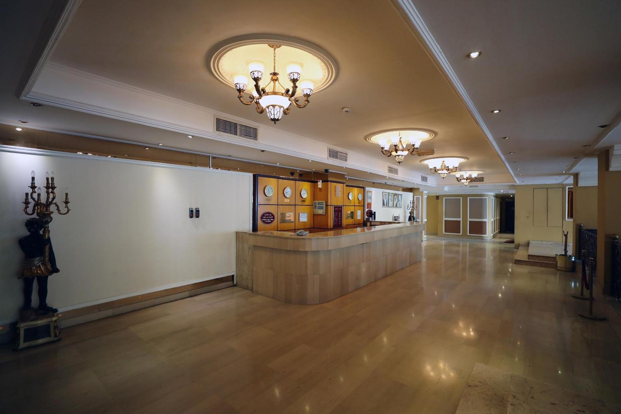 Oyo 112 Semiramis Hotel
