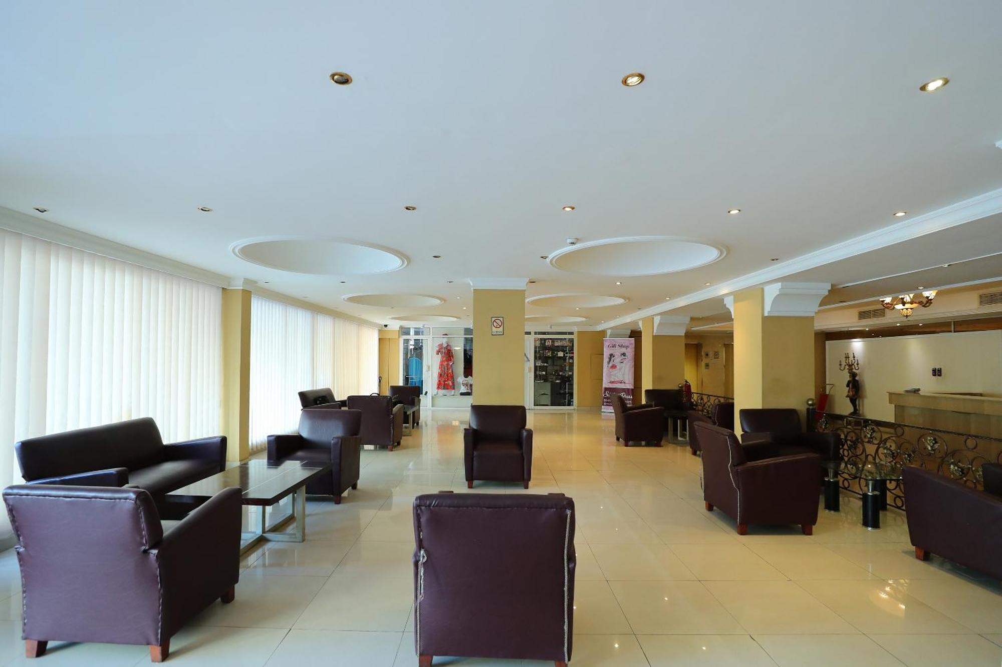 Hotel Oyo 112 Semiramis