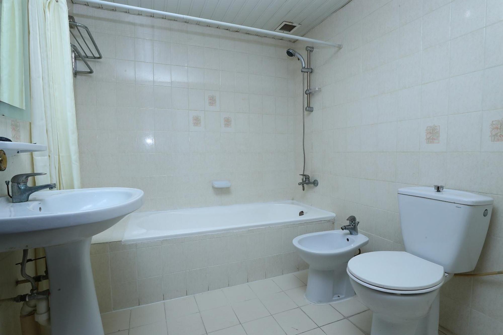 Oyo 112 Semiramis 3* Manama