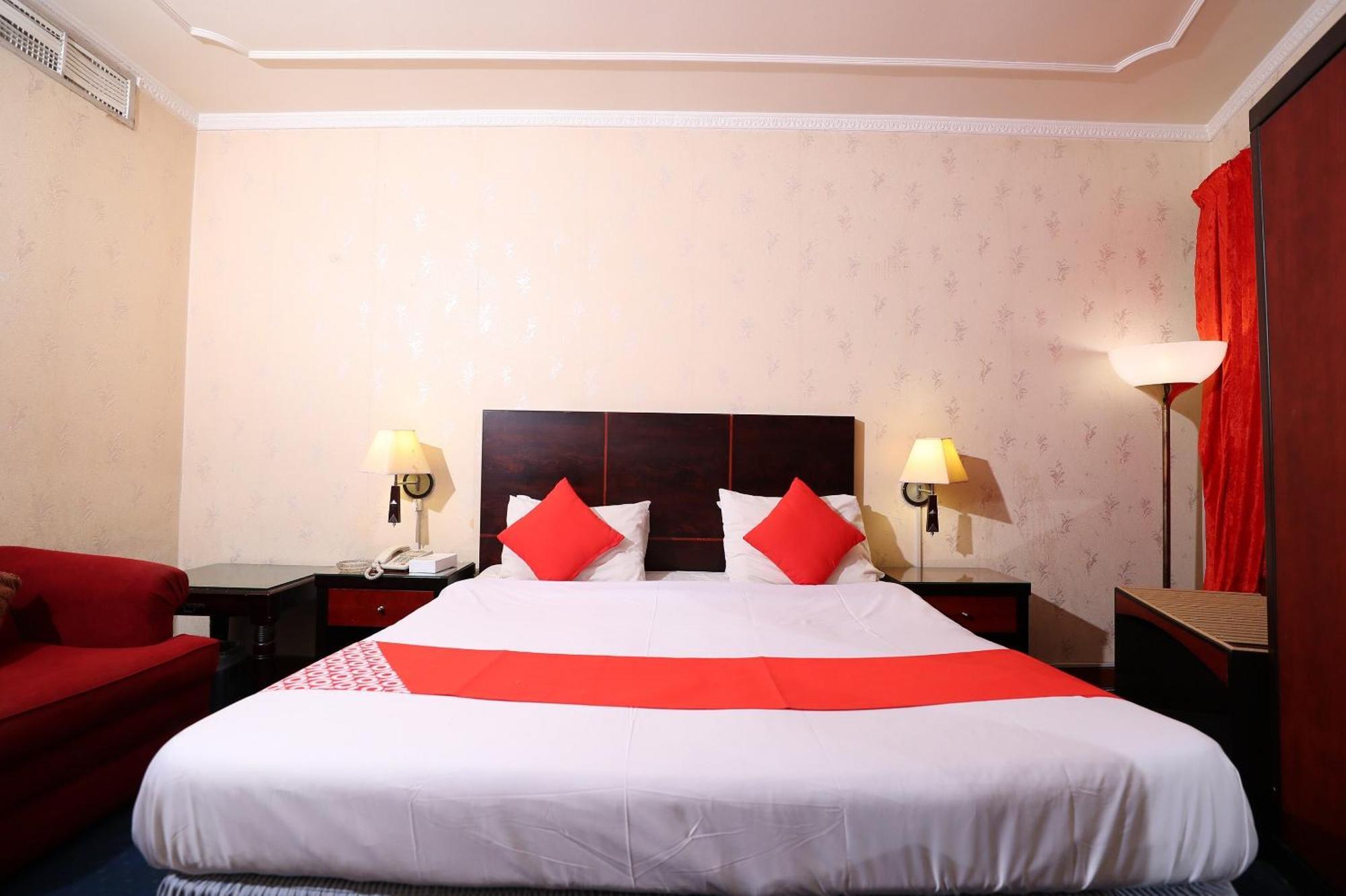 Oyo 112 Semiramis 3* Manama